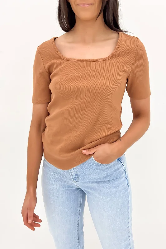 Women's Casual Outfit Emmy Rib Tee Latte