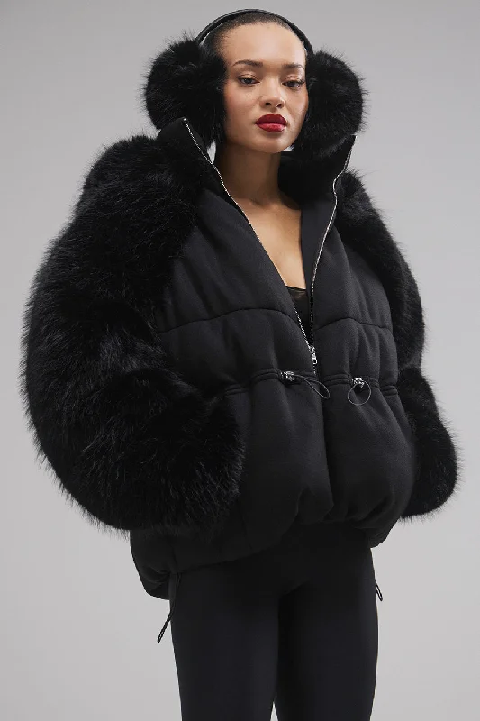 Women's Casual Garments La Premiere Opulent Faux Fur Stunner Jacket - Black/Black