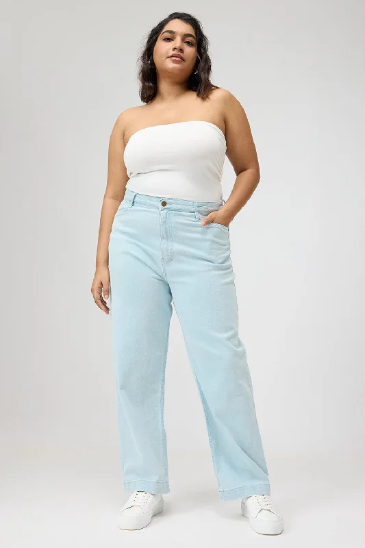 Fashionable Tops for Women Curve Faded Blue High Waist Mom Fit Jeans