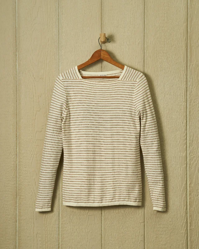 Modern Women's Apparel Riviera Sweater Knit Top in Cream/Twill