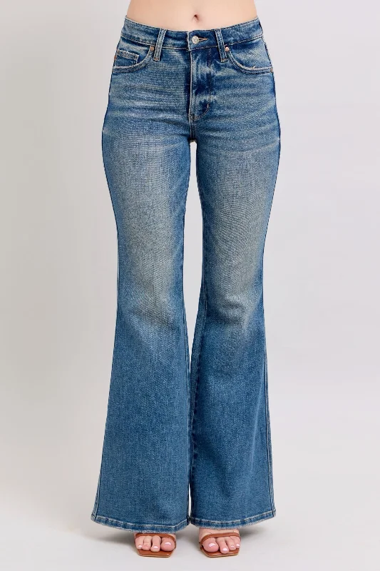 Online Boutiques Clothing Judy Blue MR Tummy Control Vintage Wash Jeans - 88934 | Sleekdenim.com