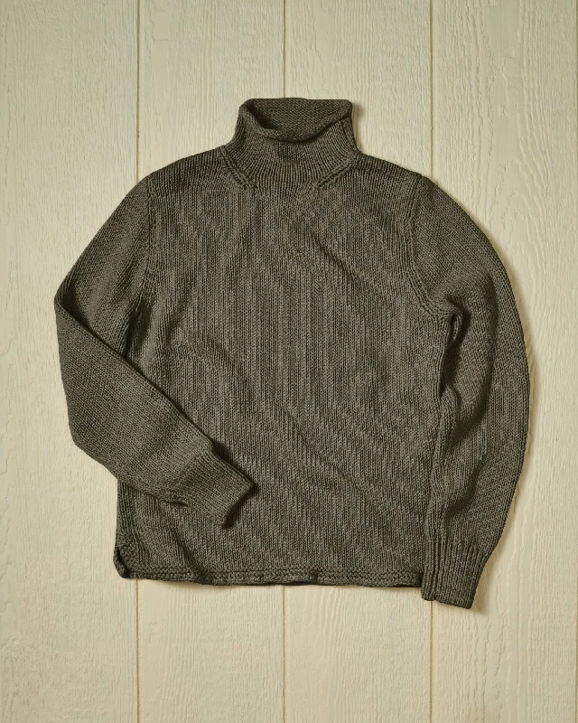 Women's Seasonal Garments Women's Fisherman's Sweater in Olive